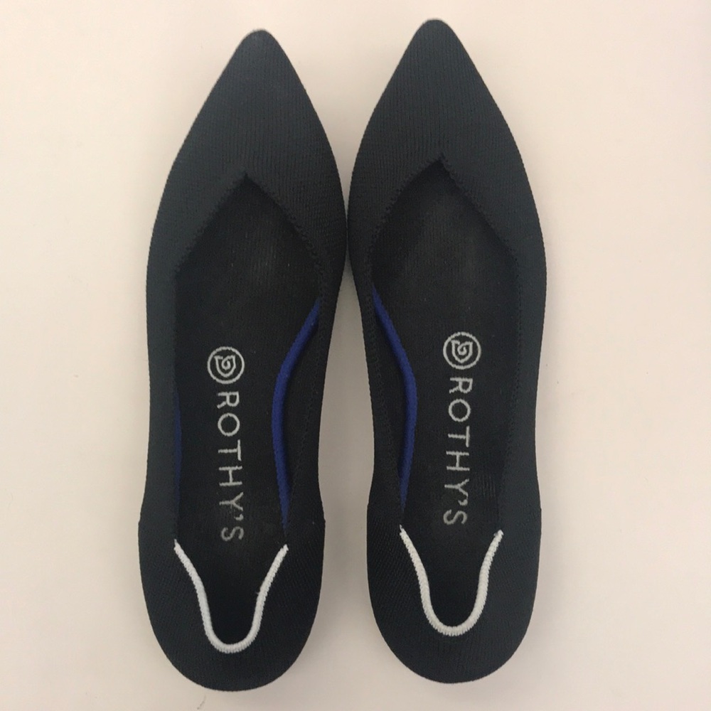 Rothy’s Black Pointed Toe Flat size 8